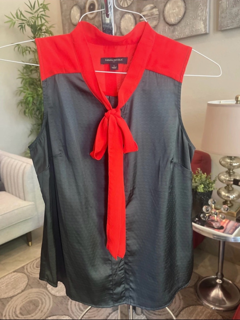 Banana Republic red and grey Tie Front Blouse